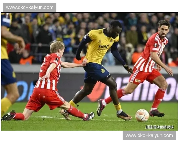 红色狂热碰撞紫色荣耀：安特卫普vs安德莱赫特，这不只是足球，是比利时的灵魂博弈